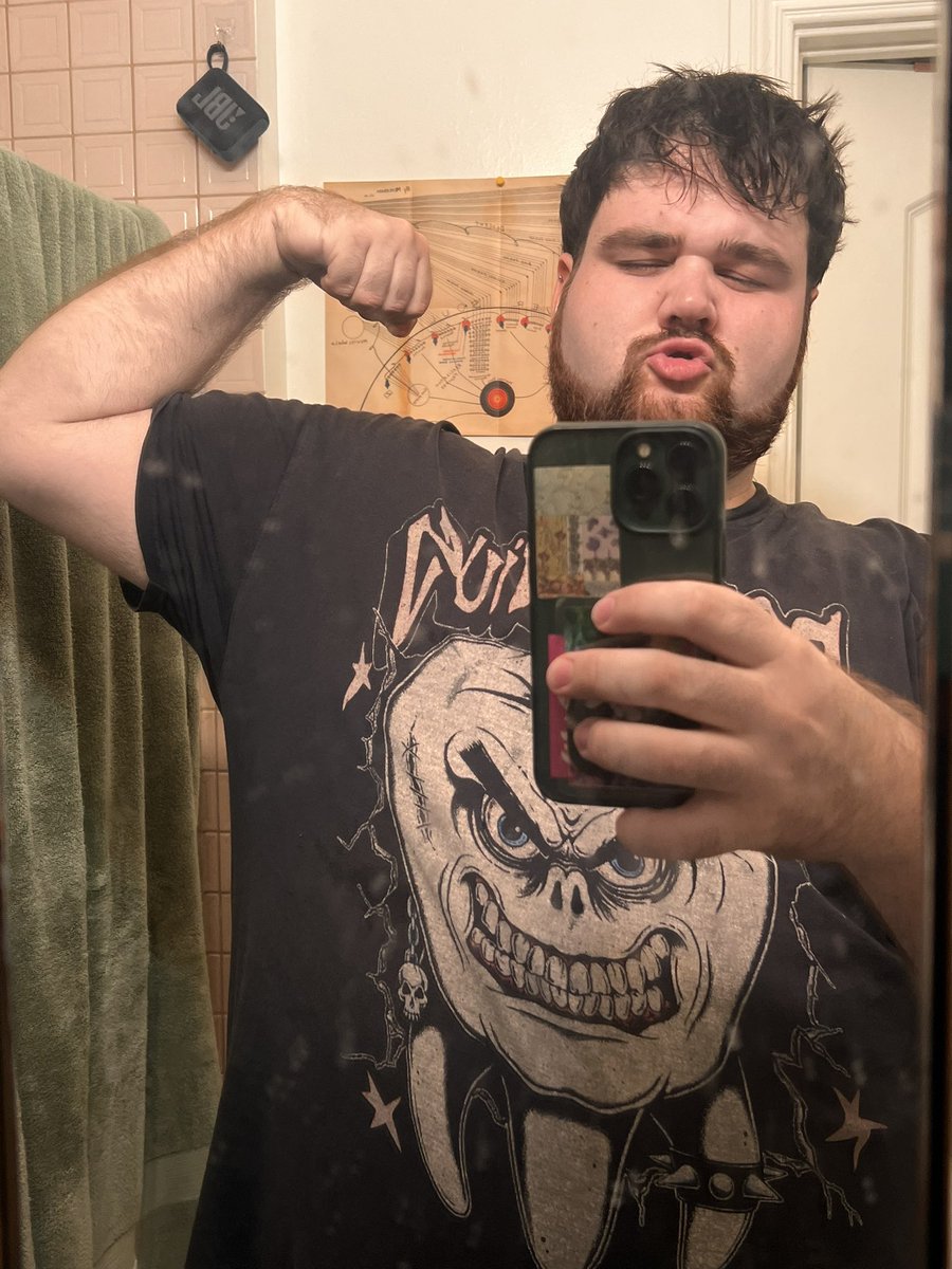 darling 🩷👛 tweet media