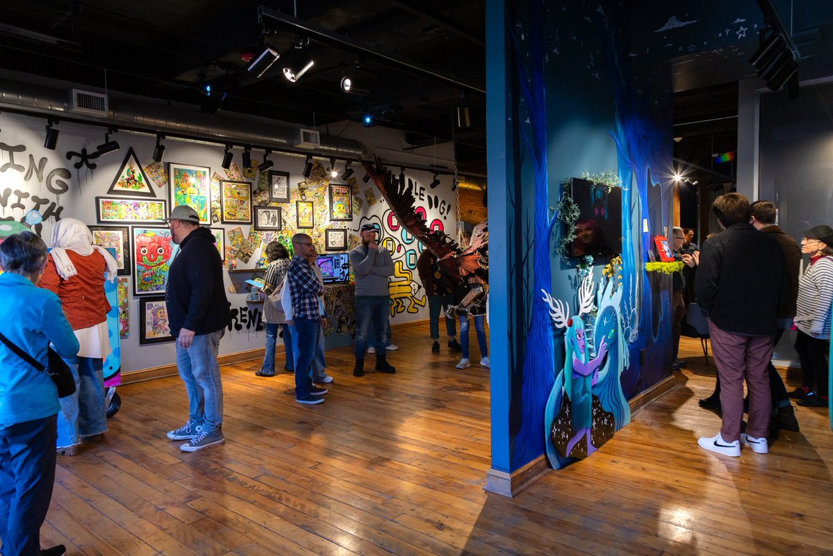 MarianaMart_'s tweet image. Thinking about this special exhibition I did with @frenemylife 

#art #exhibition #gallery