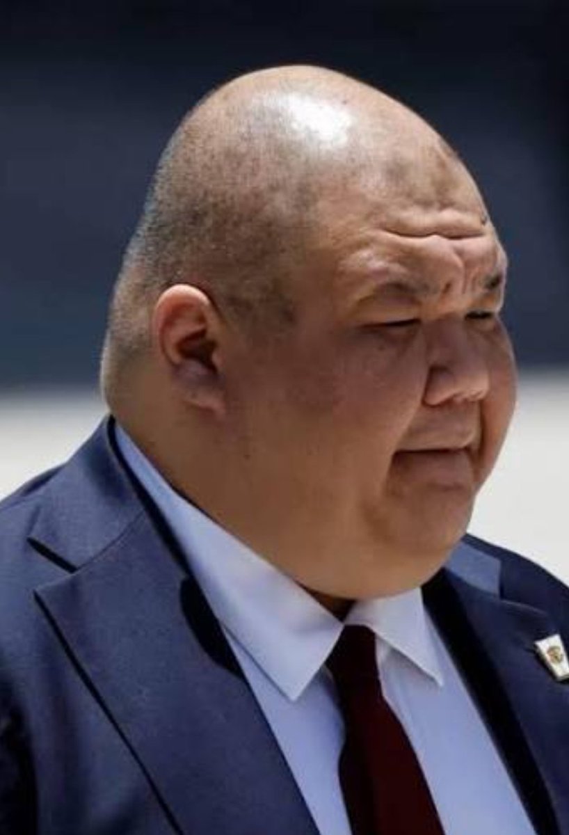 Latéral Gauche tweet media