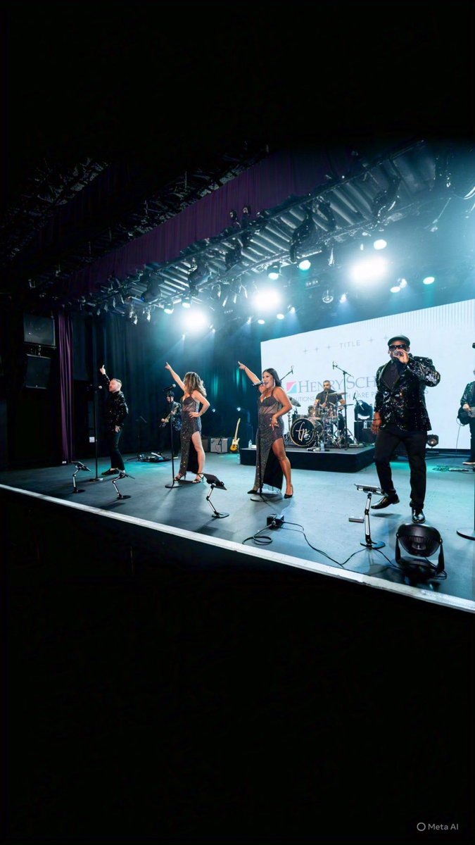 FAMOUS PLAYERS BAND tweet media