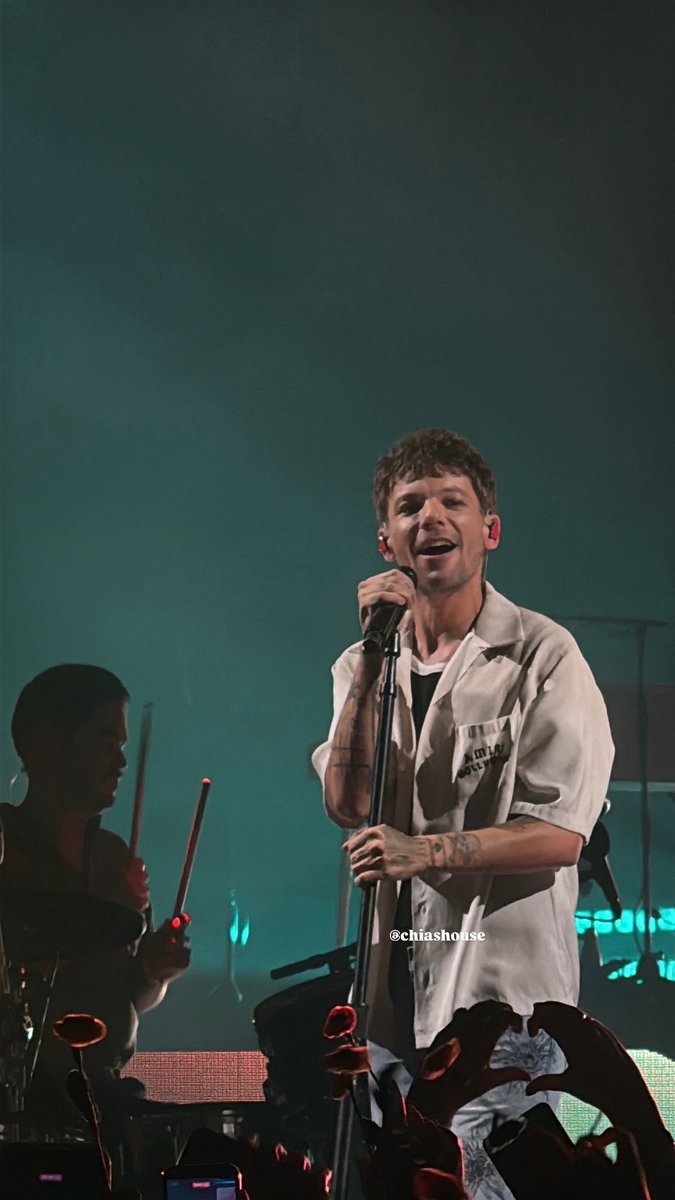 tiara✂️ tweet media