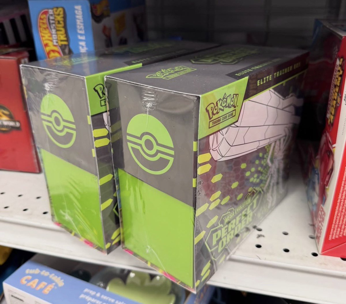 DisTrackers's tweet image. Ross stores are getting in Pokémon Perfect Order ETBs &amp;amp; only $40!
.
Credit @inpursuitoftoys #Pokemon #TradingCards #Collectibles #TCG