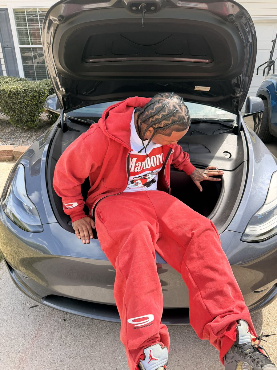 Ta’von 🧛🏽♂️ tweet media