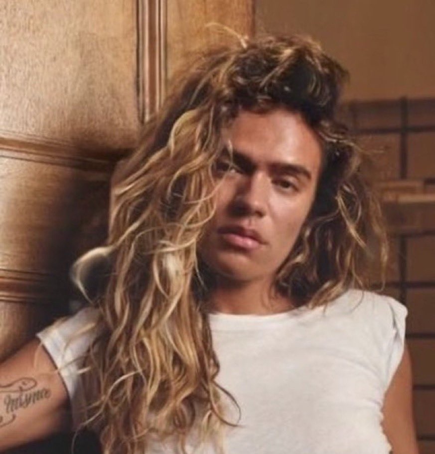 Χ Ξ Σ tweet media