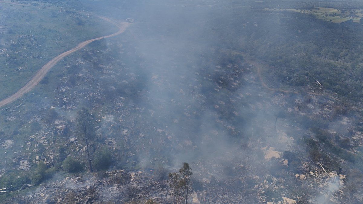 CALFIRE_ButteCo's tweet image. #Phoenix [update] Today's burn operation was very successful. We got good consumption of the piles of fire fuel, and the project finished ahead of schedule. This morning, smoke was visible from the valley floor around Oroville as our crews lit 500 piles and monitored the results.