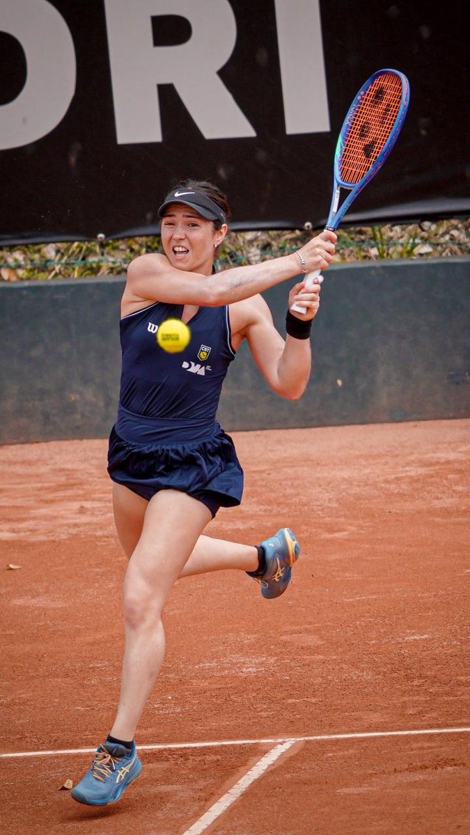 puppotenis's tweet photo. Grupo Américas I @BJKCup ARG 1 - BRA 1
-Nauhany #Silva a @lulu_giova06 7-6 (4) 6-4
-@juliriera02 a Gabriela #Cé 6-0 6-3
-Riera/@NicoleFossaH vs. Leme #DaSilva / #Barros 6-4 0-0*...
📷 #PrensaAAT https://t.co/Ef8MCuKGbt