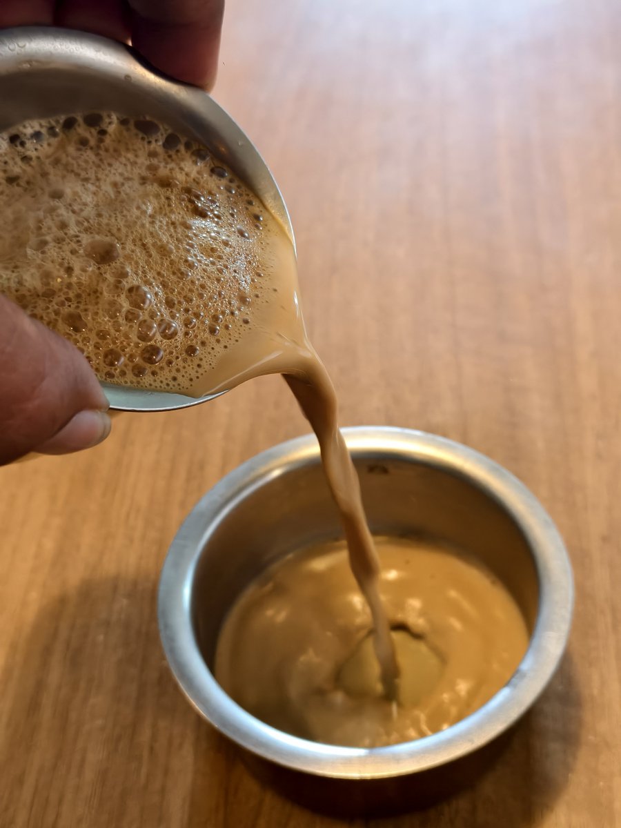 Perfect Salem's South Indian filter coffee(₹40)!

📍Kaapi Stop(Yercaud adivaram, Salem) is a must-visit! 
Freshly brewed rich aromatic coffee with thick milk!!
#Salem #FilterCoffee