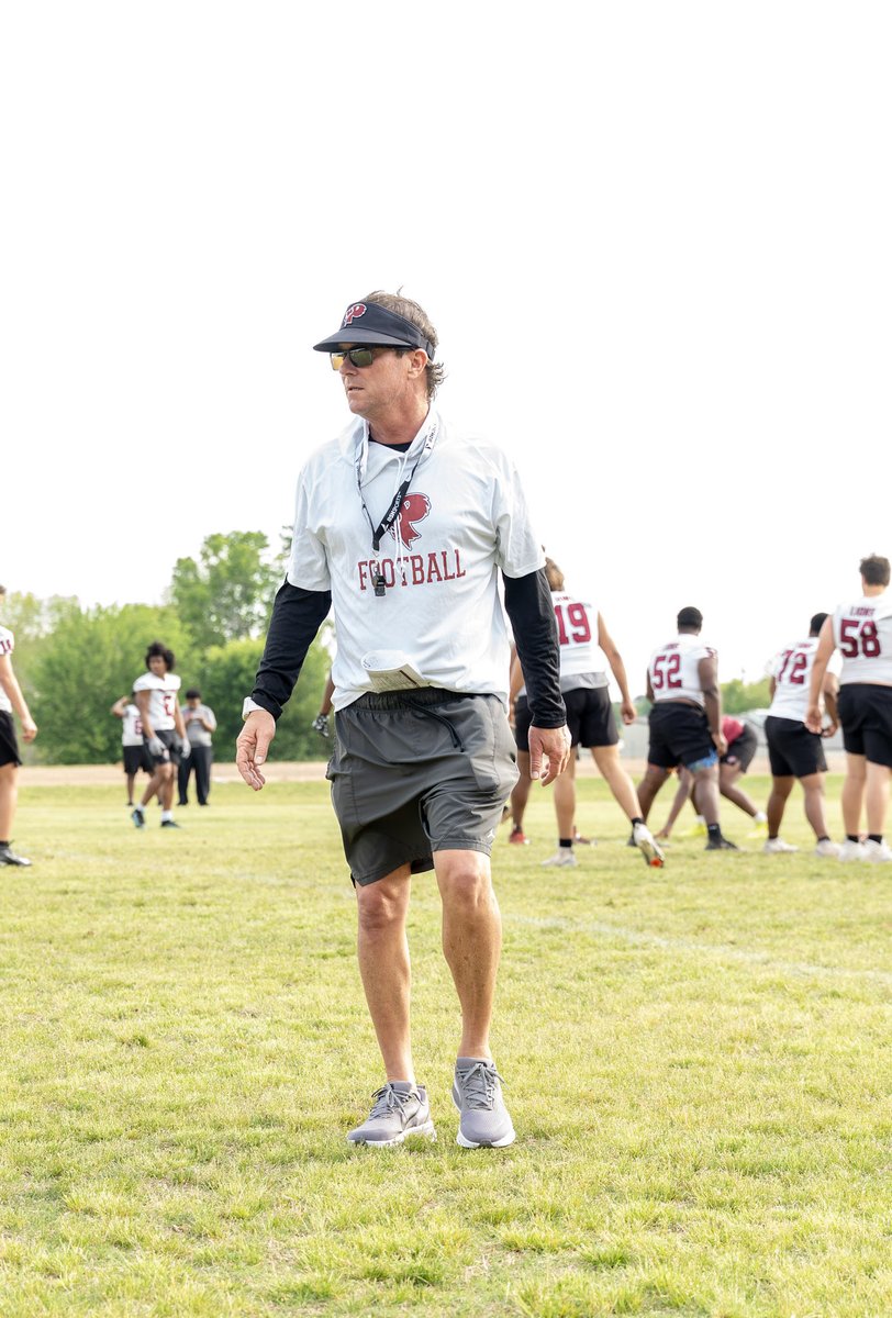 PrattvilleFB's tweet image. Felt good to be back on the grass‼️ Spring ball loading… #GoLions 🦁