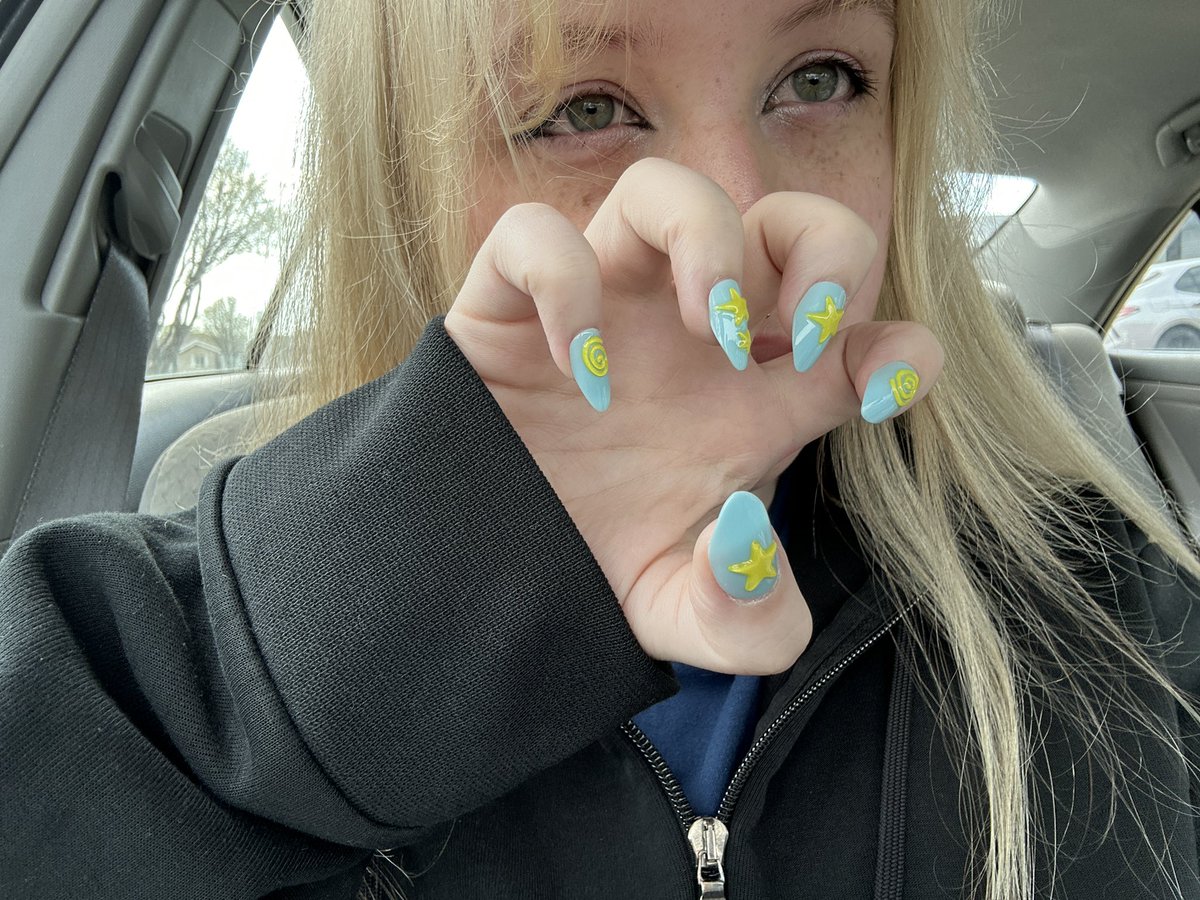 ella ; 🍮 tweet media