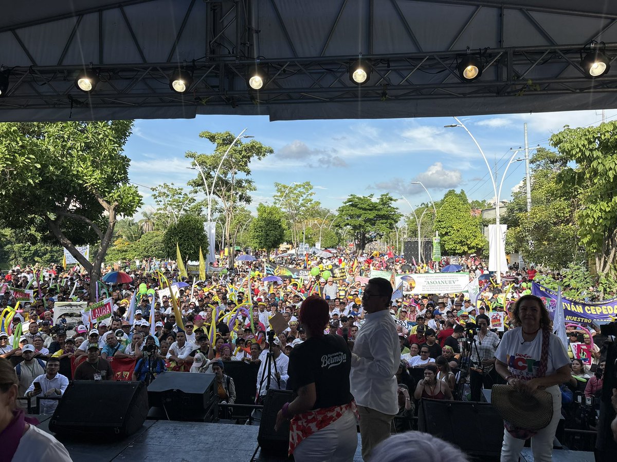 GloriaFlorezSI's tweet photo. ¡ÉXITO TOTAL! BARRANCABERMEJA CON IVÁN CEPEDA

La bella hija del sol, tierra de gente pujante y luchadora, apoya de manera decidida y contundente la continuidad del cambio con @IvanCepedaCast y @aida_quilcue

EL PUEBLO CON EL CAMBIO. @PactoCol @ColombiaHumana_ https://t.co/wznnwieLFw