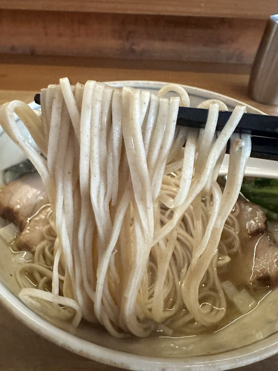 まどりー tweet media