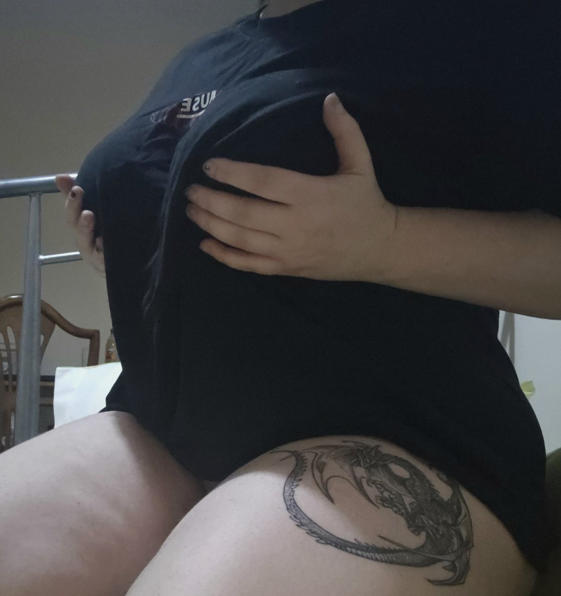 bxllami's tweet photo. thick thighs save lives? #nsfwtwt #thighs #ftmnsfw https://t.co/X8fAifvbab