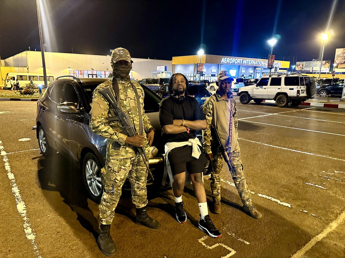 King Lesh 👑 tweet media