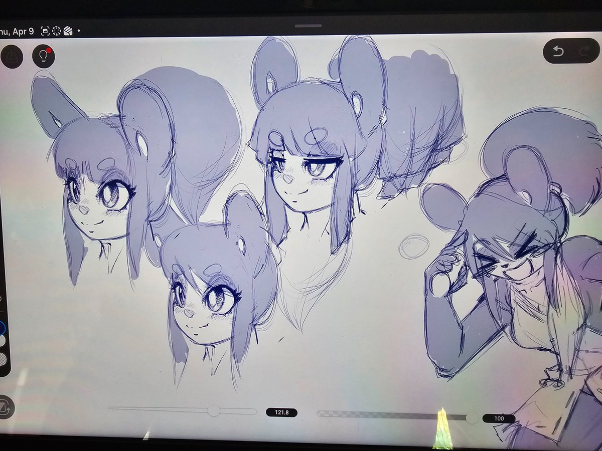 SuketchiB's tweet photo. Some hairetyle ideas for Xiuqi

Leaning still towards the first design cause bias https://t.co/ck1e2bNbI1