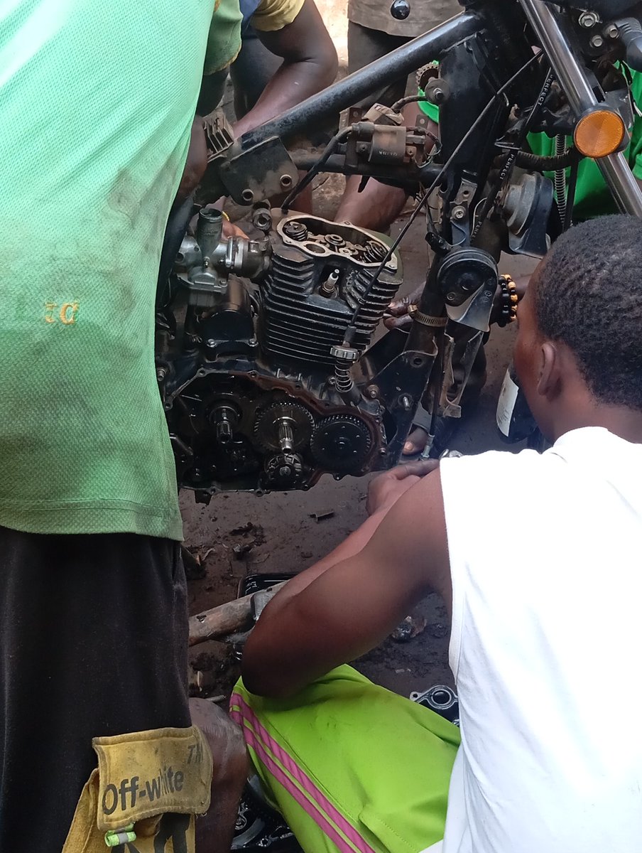 Tundexrayy's tweet photo. @BolanleCole That's the amount I want to use to repair my Bike it has been broke down for days now 
6112518724
Opay https://t.co/X1lYtmLa9w