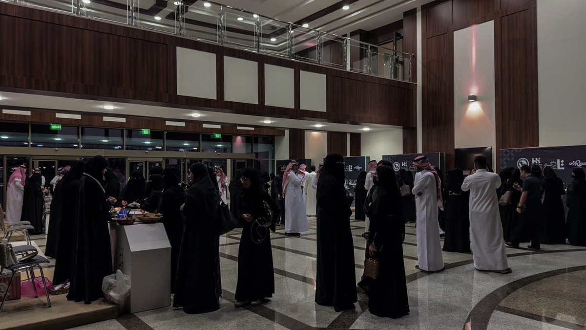 _iiarwa's tweet image. ليلة احسائية بهيّة 🌴

#HealthXcelerate3