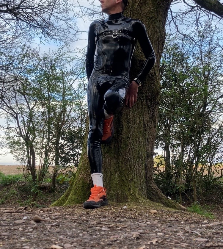 Rubber_runner tweet media