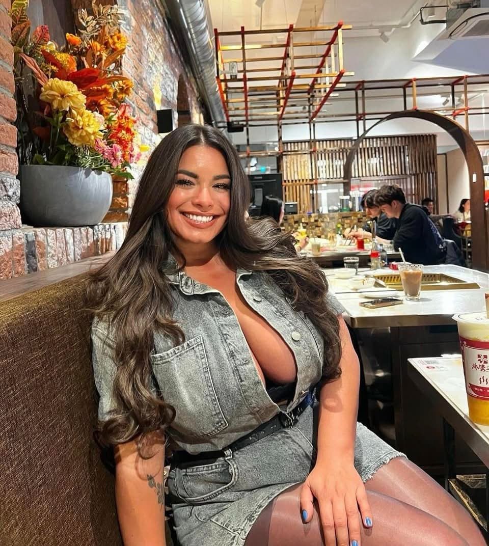 Dutch Celebs tweet media