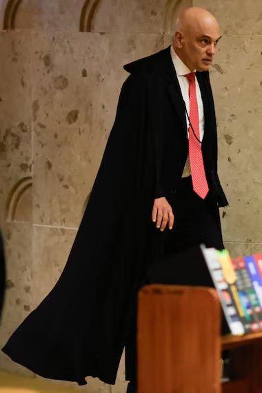 Alfred Newmann 🇧🇷 tweet media