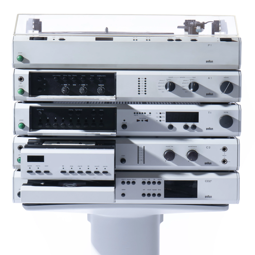 kotecinho's tweet photo. Braun audio system designed by Dieter Rams. The complete set includes the following P1, T1, C1, CD2/3, A1 and the pedestal.

De Mauricio