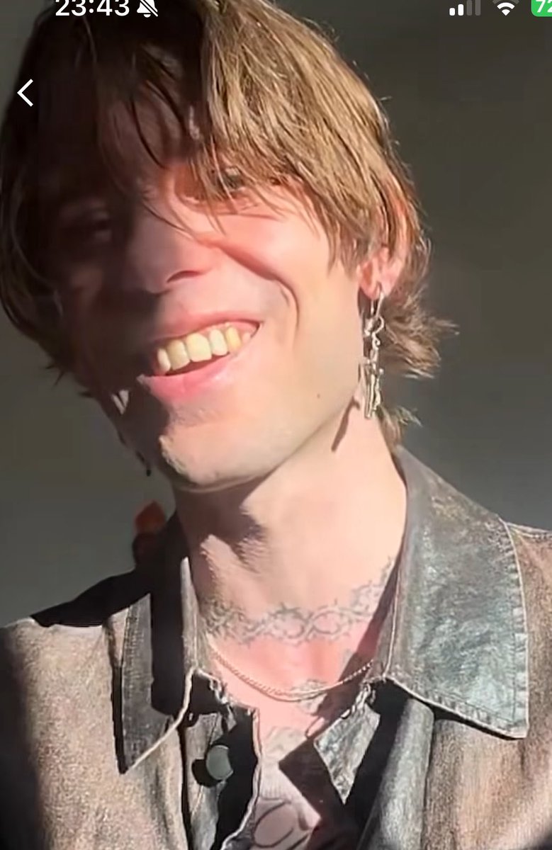 𝐚𝐧𝐭𝐨𝐧𝐲𝐚༒ tweet media