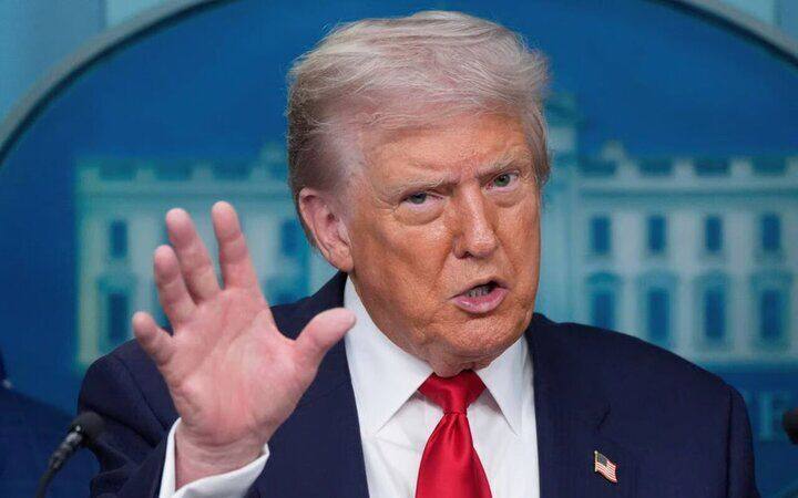 brics_ru's tweet photo. Trump is now begging Iran to stop charging tanker fees in the Strait of Hormuz.
From threats to pleading, that’s a stunning climbdown.
#Trump #Iran #Hormuz #Geopolitics https://t.co/zphjUsuXIl