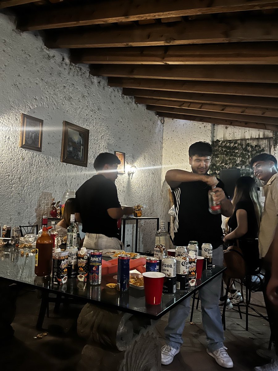ERIC CONTRERAS tweet media