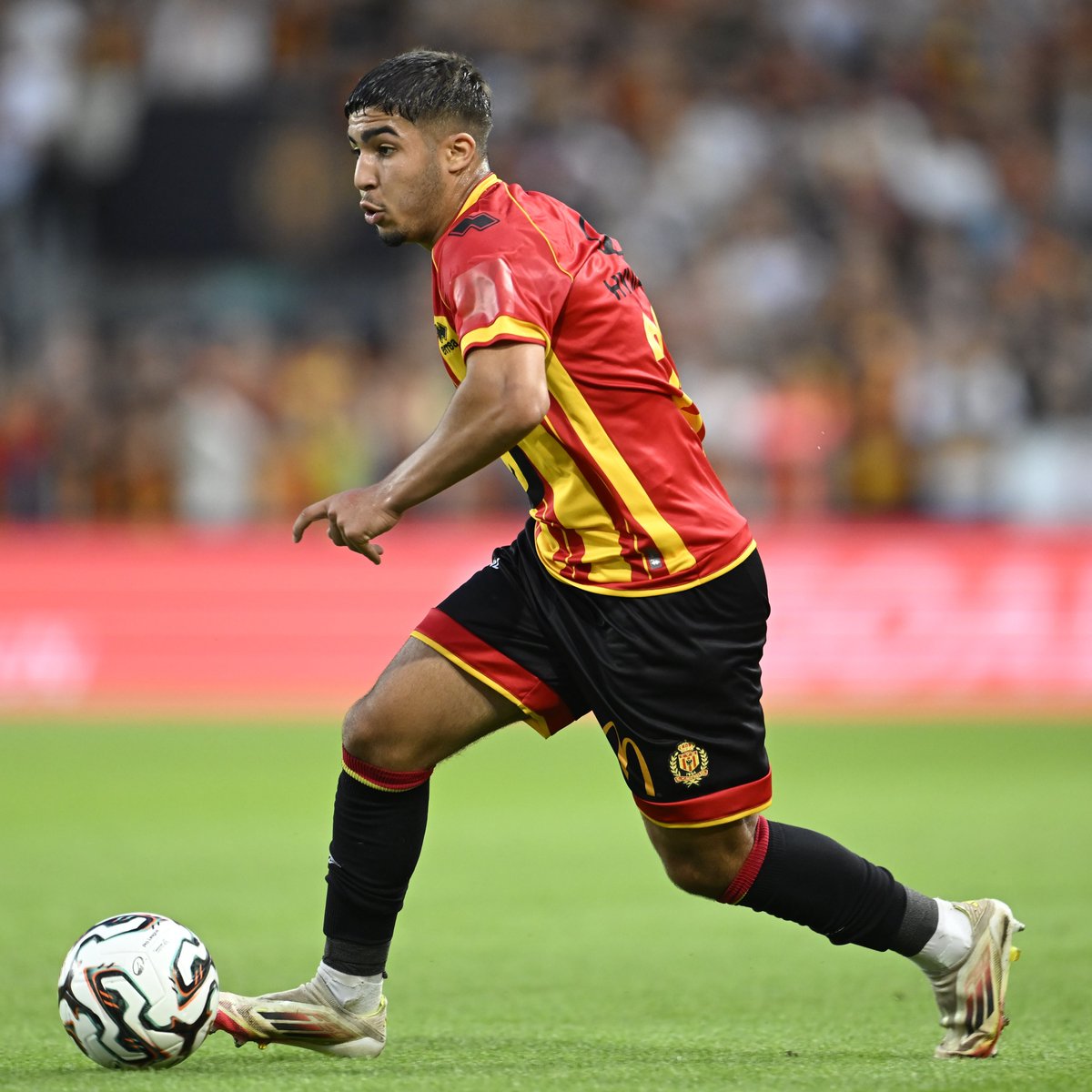 Inter_Xtra's tweet image. 🚨 BREAKING: #Inter has made an offer worth €4.2M + a 10% sell-on clause for Belgian Pro League side KV Mechelen fullback, Moncef Zekri (17). 🇲🇦

[via @sachatavolieri]