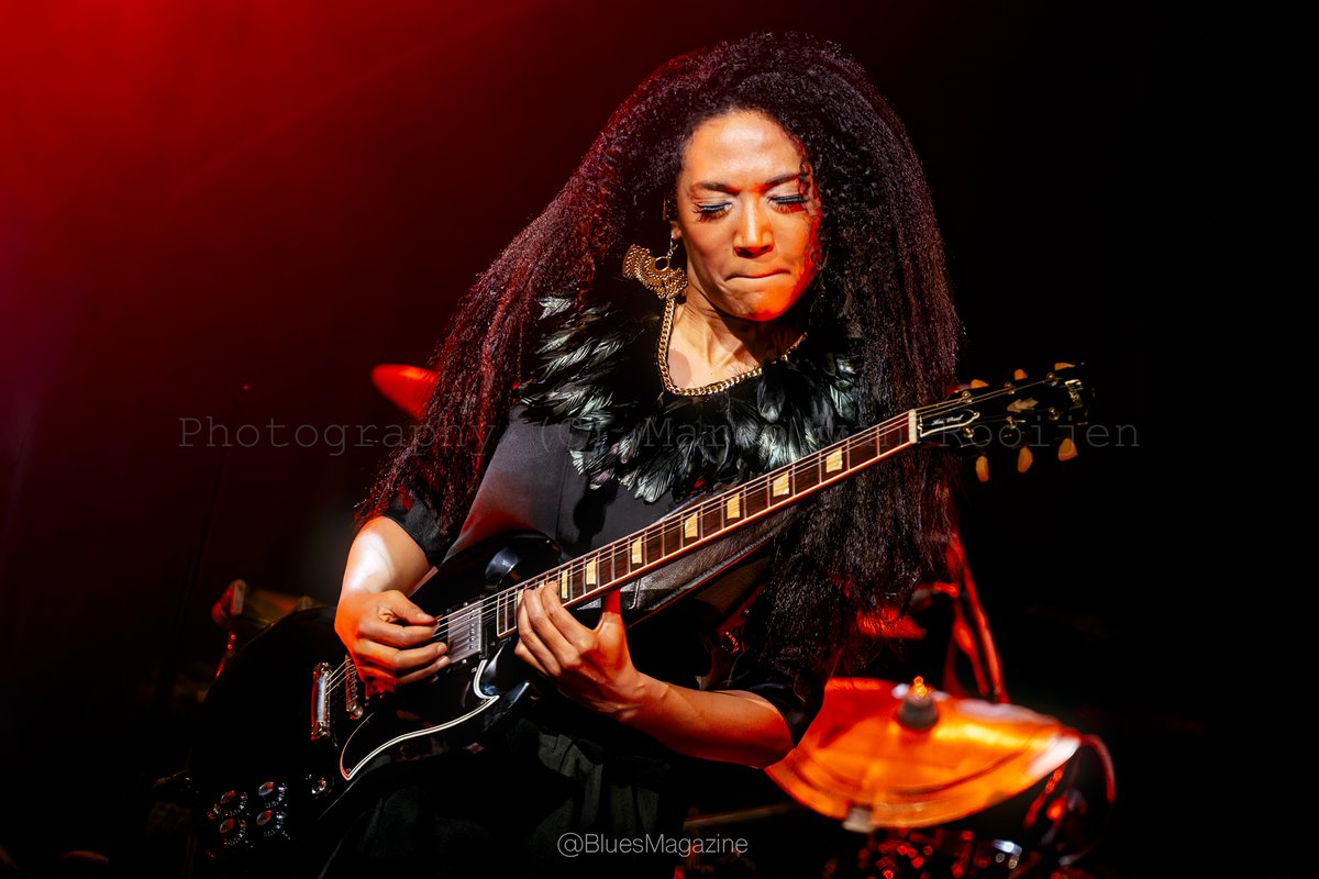 BluesMagazine's tweet photo. Judith Hill delivered a breathtaking night in Arnhem, blending soul, funk, jazz and blues into one electrifying live performance.

https://t.co/G7Mlcx3m6U

#JudithHill #ConcertReview #LiveMusic #SoulMusic #Funk #Blues #Jazz #LuxorLive https://t.co/mkPs9csg9m
