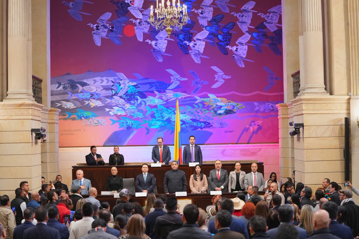 Hoy, en el Congreso de la República, la conmemoración del Día Nacional de las Víctimas nos recordó una verdad que el país no puede seguir postergando: más de 10 millones de colombianos han sido marcados por la violencia y la deuda en verdad, justicia y reparación sigue abierta.