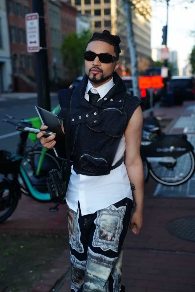 KenBarbie™ tweet media