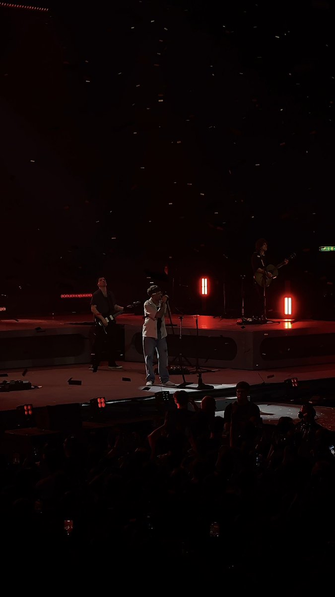 _28fearless's tweet photo. tutto apposto https://t.co/uYubmubrrP