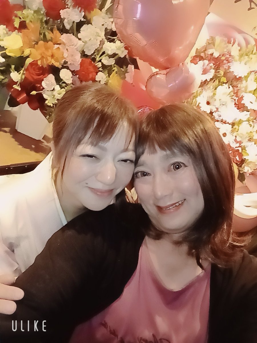 hanamarugt's tweet photo. おはようございます🤩写真は先日オープンした #baroto にて雀ママと😆野毛が面白くなってきました🤣 https://t.co/M661TH7vEI