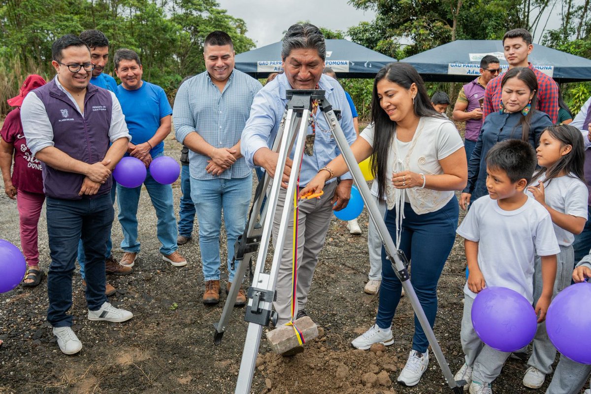AmazoniaEc's tweet photo. Se dio inicio a la construcción e implementación de un nuevo Centro de Salud en la parroquia Pomona, en Pastaza. Esta importante obra, con una inversión superior a 600 mil dólares provenientes del Fondo Común Amazónico.

Un propósito amazónico nos une 🍃 

#ElNuevoEcuador https://t.co/fLxQv5b2zM