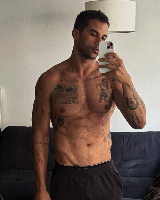 shirtlessxx's tweet image. mason gooding