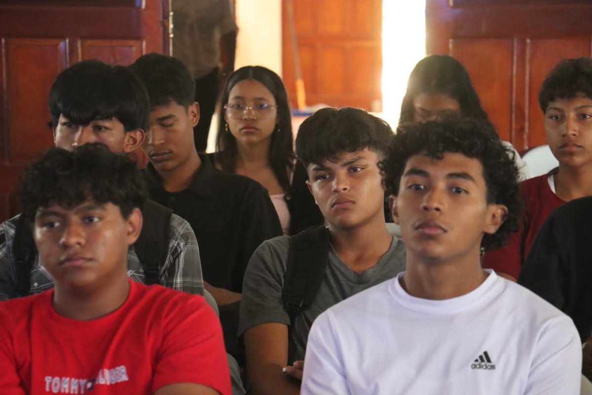 𝐓𝐄𝐂𝐍𝐎𝐋𝐎𝐆Ɩ́𝐀 | Estudiantes de la sede Bilwi y el CUR Bluefields participaron en el taller “Ciberseguridad en ambiente controlado”, impartido por el docente Héctor Antonio Mendoza Espinoza.

#𝗦𝗼𝗺𝗼𝘀𝗨𝗥𝗔𝗖𝗖𝗔𝗡