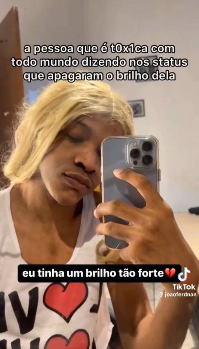 bel #teamfloss tweet media