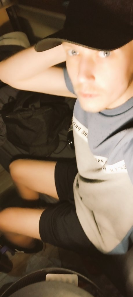 Ryan Burns tweet media