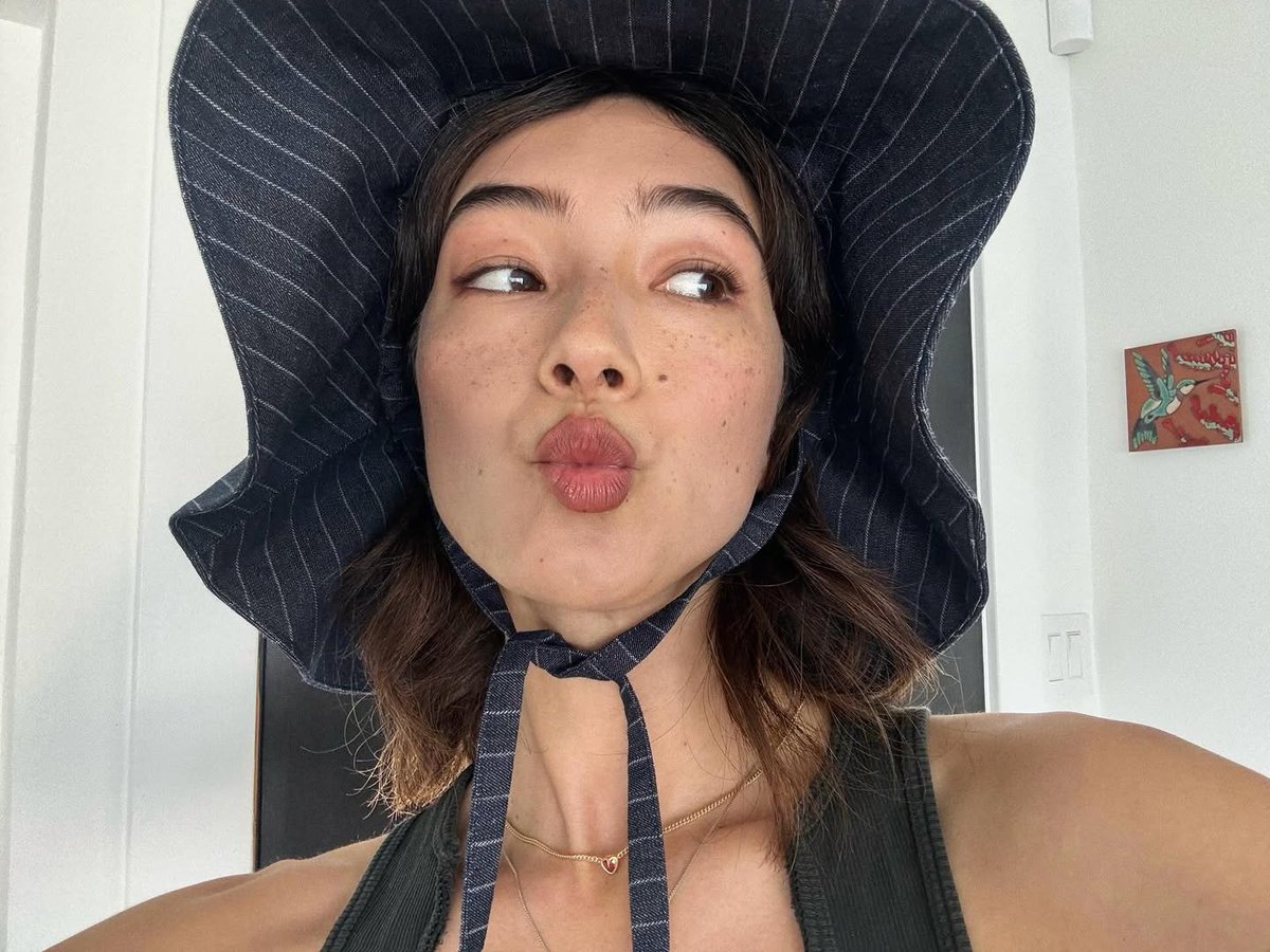 Lily 🐺 tweet media