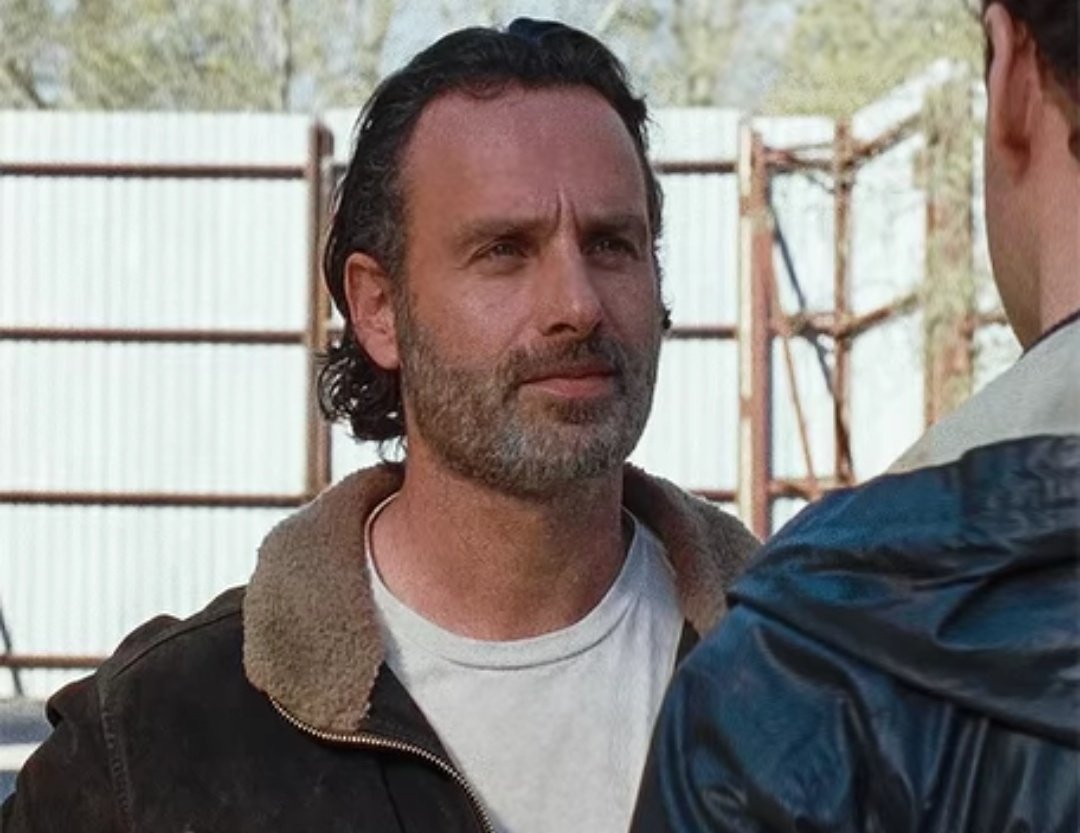 ringleader1010's tweet image. Just so darn sexy🔥
#RickGrimes #AndrewLincoln 
#TheWalkingDead