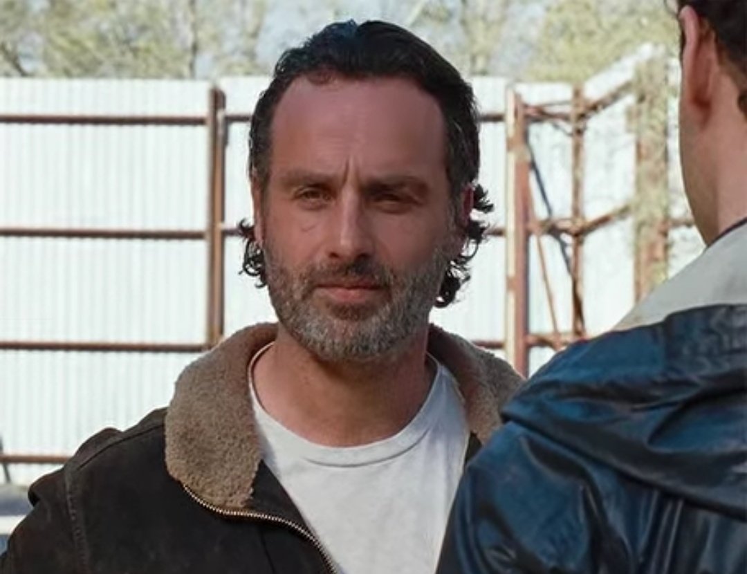 ringleader1010's tweet image. Just so darn sexy🔥
#RickGrimes #AndrewLincoln 
#TheWalkingDead
