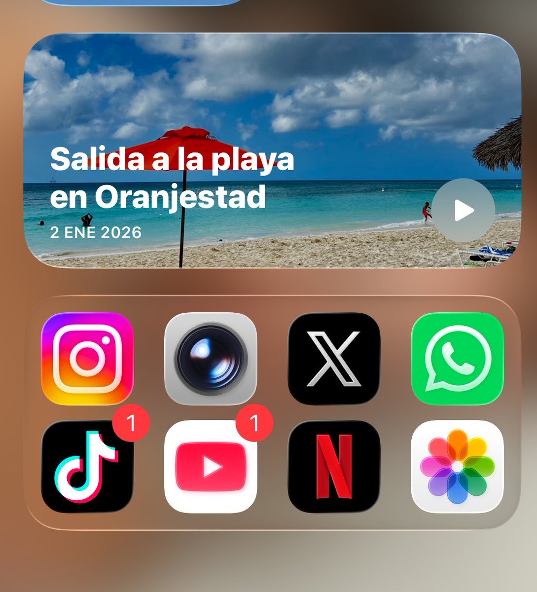 A veces me sale esto en la galería de recuerdos y pienso que hay que agradecer tener el mar tan cerca.