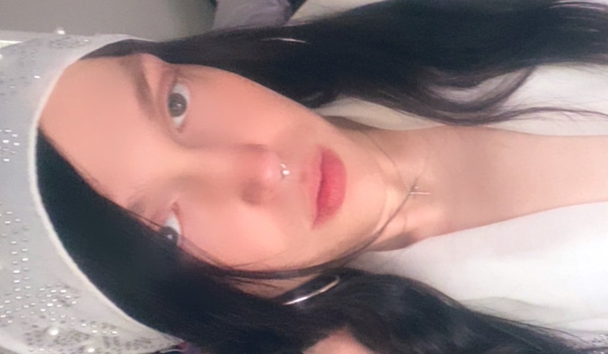 asht6nmusic's tweet image. Acquired partial wardrobe for a certain really sickening project’s cover art shoot today 💋👽🏝️⚡️🩷🪽🩰💦👙⭐️ #Summertime