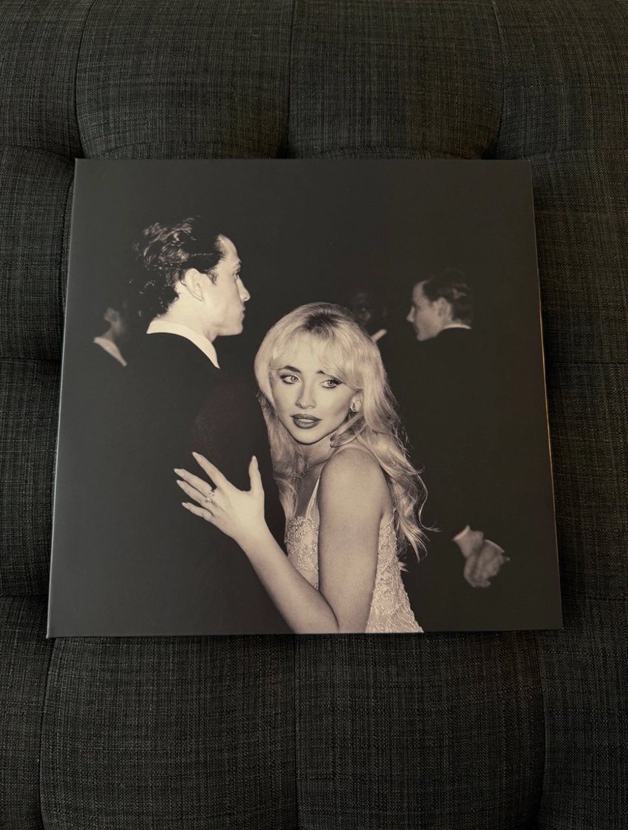 steph 🐾 tweet media