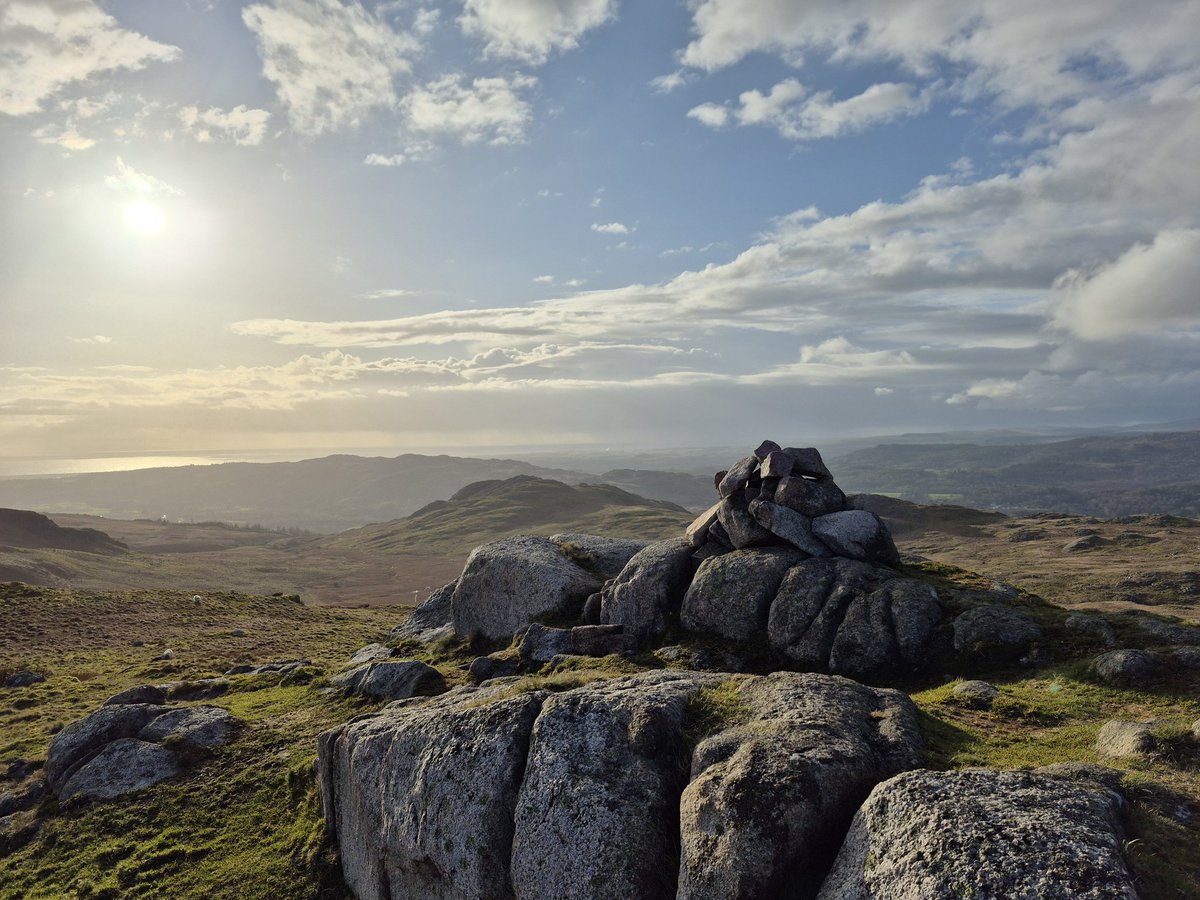PhilSipocz's tweet image. Tonight's wander was a circuit of Devoke Water. #LakeDistrict #Lakes #Cumbria