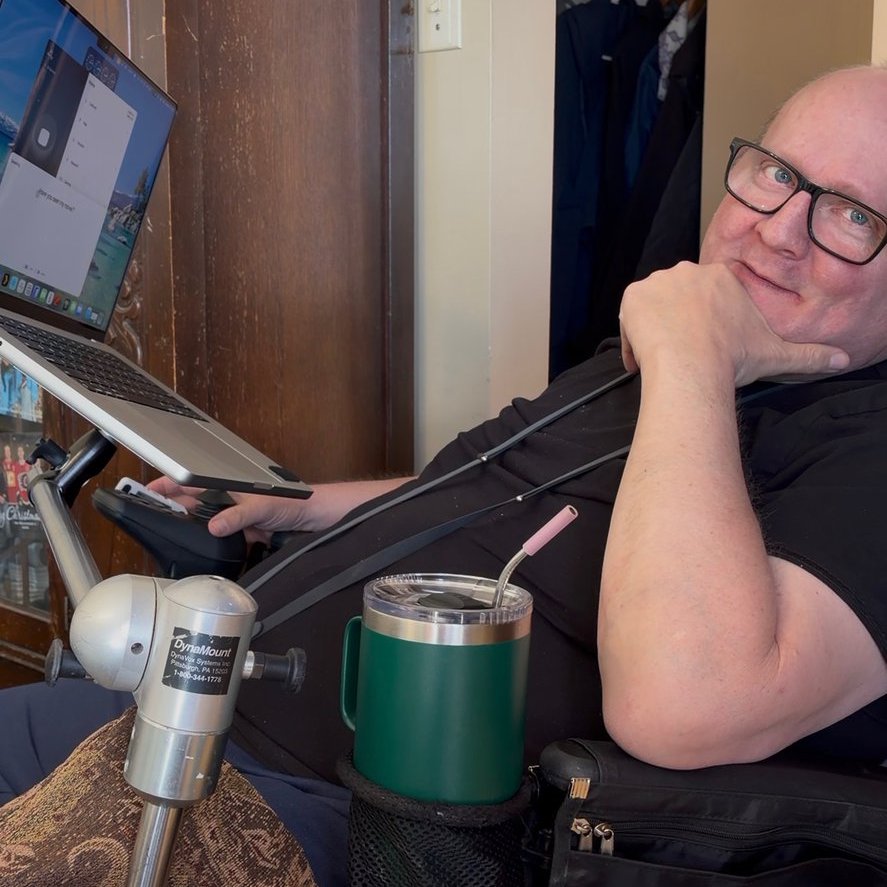 ALS took my voice, but @Neuralink is giving it back.

Just had a big family visit and could actually keep up with the conversations—no more guessing what I meant. This tech is life-changing. So grateful for the hope it brings. 💙

Anyone else seeing real progress with BCI or