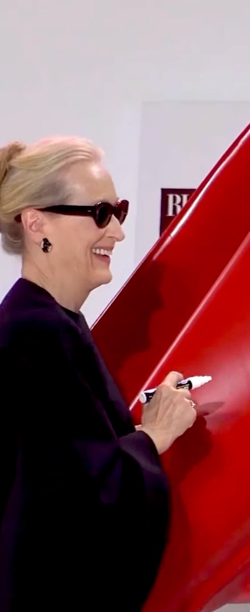 meryleanor's tweet photo. Oh my oh my… her smile 🫠 https://t.co/SWhPKRerzA