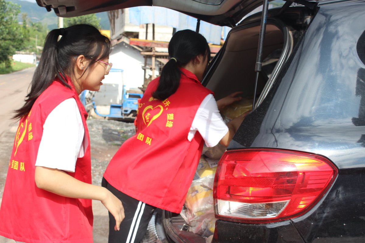 Eva Sanchez tweet media