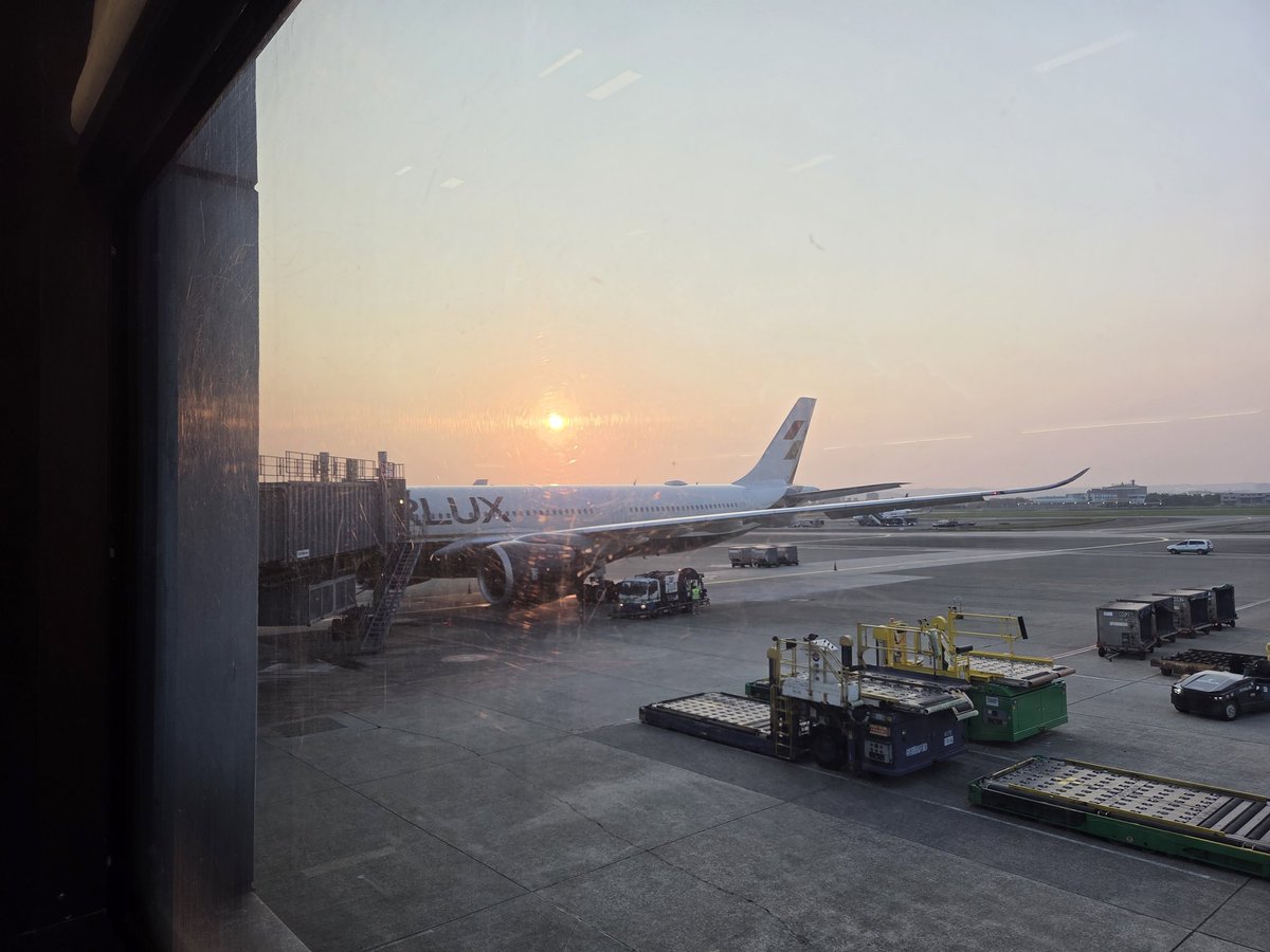 TWkoneko's tweet photo. 🛩🇯🇵 https://t.co/O8VSp2Wi0M