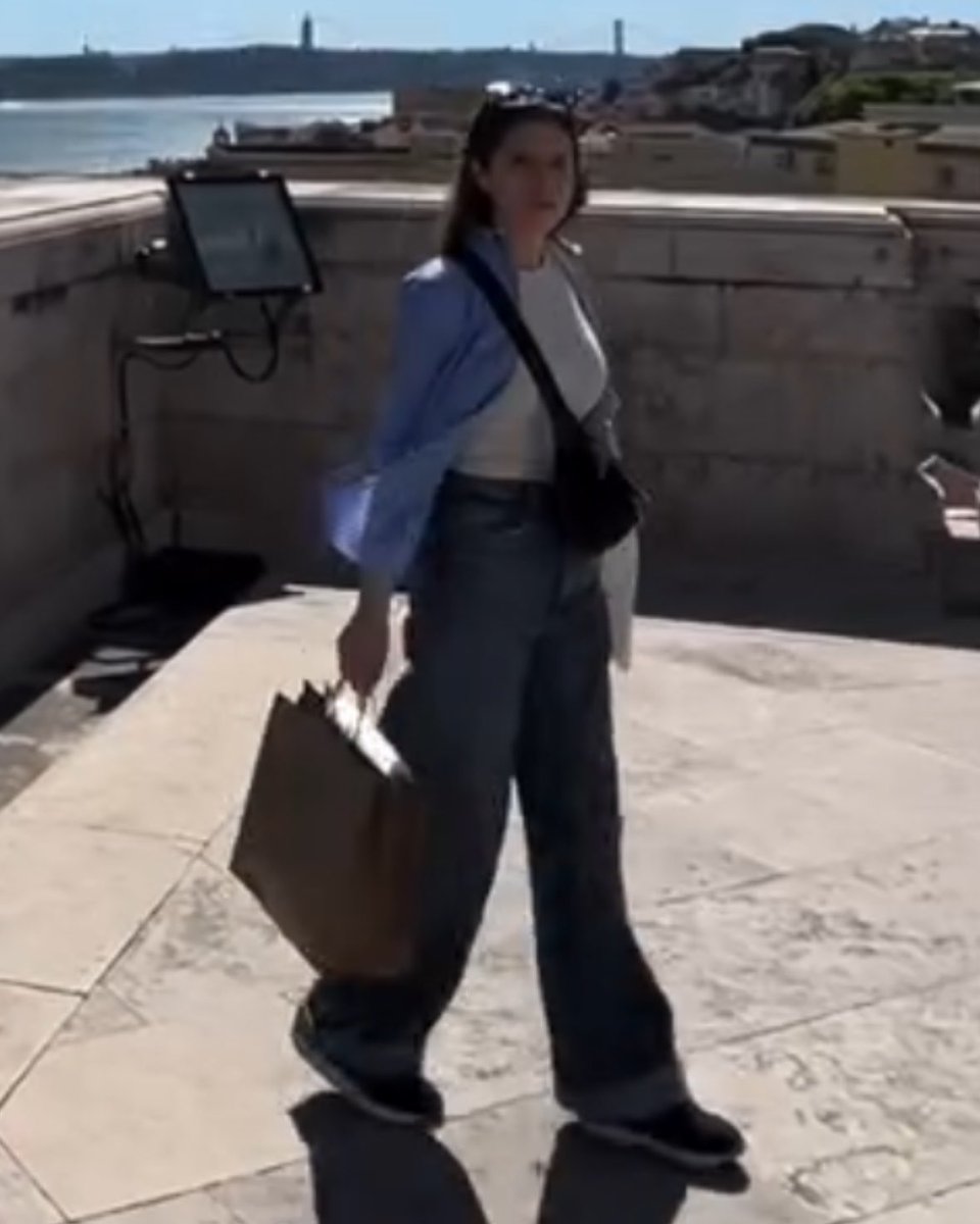 seeonuh 🍸 tweet media